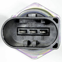 Charger l'image dans la galerie, 7.11225.39.0 Fuel Pressure Sensor Pierburg Canada
