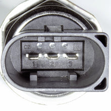 Load image into Gallery viewer, 7.11225.50.0 Fuel Pressure Sensor Pierburg Canada