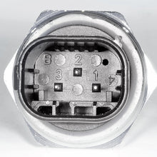 Load image into Gallery viewer, 7.12061.03.0 Exhaust Backpressure Sensor Pierburg Canada