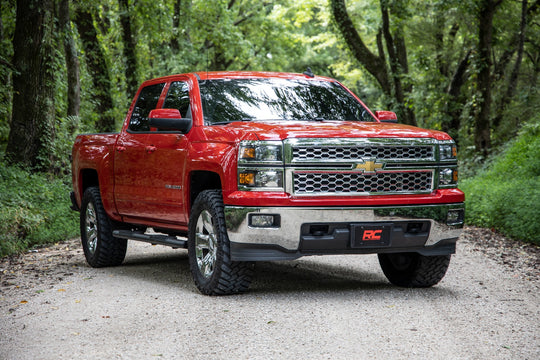 501063 2 Inch Leveling Kit - Loaded Strut - Chevy/GMC 1500 (14-18) Rough Country Canada
