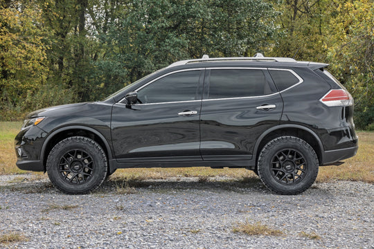 83331 1.5 Inch Lift Kit - Lifted Struts - Nissan Rogue 4WD (2014-2020) Rough Country Canada