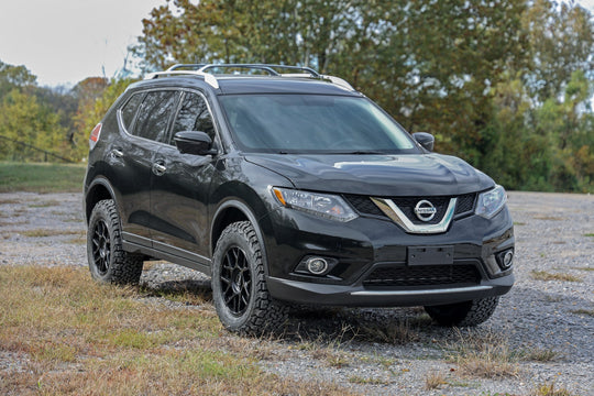 83300 1.5 Inch Lift Kit - Nissan Rogue 4WD (2014-2020) Rough Country Canada
