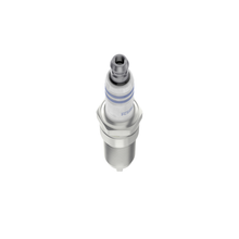 Load image into Gallery viewer, 8116 OE Fine Wire Double Platinum Spark Plug Bosch Canada