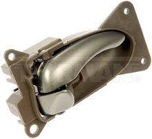 Charger l'image dans la galerie, 81546 Interior Door Handle Dorman - HELP Canada