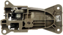 Charger l'image dans la galerie, 81547 Interior Door Handle Dorman - HELP Canada