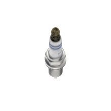 Load image into Gallery viewer, 8162 OE Fine Wire Double Platinum Spark Plug Bosch Canada