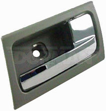 Charger l'image dans la galerie, 81698 Interior Door Handle Dorman - HELP Canada