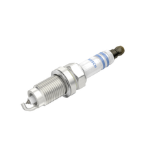 Load image into Gallery viewer, 8182 OE Fine Wire Double Platinum Spark Plug Bosch Canada