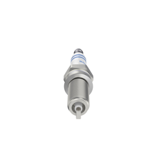 Charger l'image dans la galerie, 8183 OE Fine Wire Double Platinum Spark Plug Bosch Canada