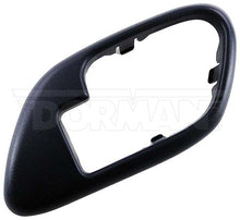 Charger l'image dans la galerie, 81916 Interior Door Handle Bezel Dorman - HELP Canada