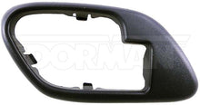 Charger l'image dans la galerie, 81920 Interior Door Handle Bezel Dorman - HELP Canada