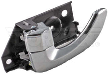 Charger l'image dans la galerie, 82293 Interior Door Handle Dorman - HELP Canada