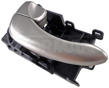 Charger l'image dans la galerie, 82332 Interior Door Handle Dorman - HELP Canada