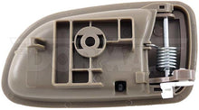Charger l'image dans la galerie, 82412 Interior Door Handle Dorman - HELP Canada