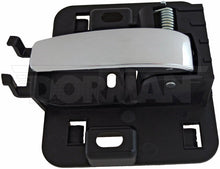 Charger l'image dans la galerie, 82623 Interior Door Handle Dorman - HELP Canada