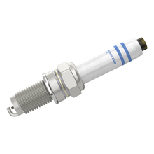 Load image into Gallery viewer, 8519 EVO Spark Plug Bosch Canada