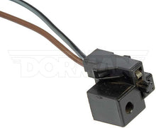 Charger l'image dans la galerie, 85896 Headlight Connector Dorman - Conduct-Tite Canada