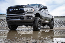 Load image into Gallery viewer, 37735 2.5 Inch Leveling Kit - RR Coil - N3 - Ram 2500 4WD (2014-2023) Rough Country Canada