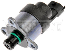 Charger l'image dans la galerie, 904-580 Fuel Injector Pressure Regulator Dorman - OE Solutions Canada
