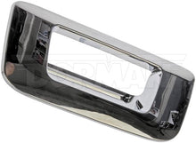 Charger l'image dans la galerie, 91125 Tailgate Handle Bezel Dorman - HELP Canada