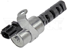 Charger l'image dans la galerie, 917-238 Engine Variable Valve Timing (VVT) Solenoid Dorman - OE Solutions Canada