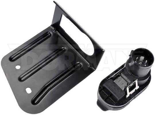 924-611 Trailer Tow Harness Connector Dorman - OE Solutions Canada
