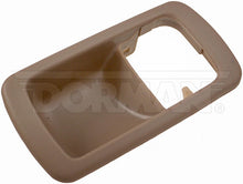 Charger l'image dans la galerie, 92950 Interior Door Handle Bezel Dorman - HELP Canada