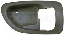 Charger l'image dans la galerie, 93098 Interior Door Handle Bezel Dorman - HELP Canada