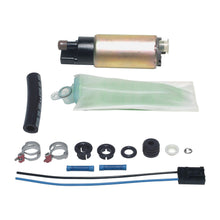 Charger l'image dans la galerie, 950-0122 Fuel Pump and Strainer Set Denso Auto Parts Canada