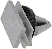 Charger l'image dans la galerie, 963-404 Rocker Panel Molding Clip Dorman - Autograde Canada
