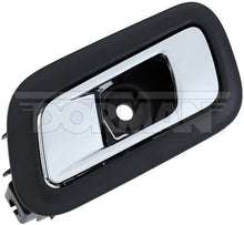 Charger l'image dans la galerie, 96496 Interior Door Handle Dorman - HELP Canada
