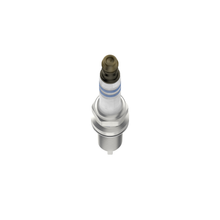 Load image into Gallery viewer, 9693 OE Fine Wire Double Iridium Pin-to-Pin Spark Plug Bosch Canada