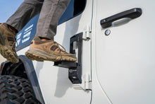 Load image into Gallery viewer, ACTENTJ546 Enthuze Truck Cab Side Step Enthuze Canada