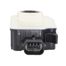 Load image into Gallery viewer, AGA1010 Standard Ignition Grille Shutter Actuator Standard Ignition Canada