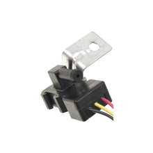Load image into Gallery viewer, AS320 Fuel Tank Pressure Sensor Standard Ignition Canada