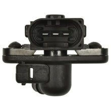 Load image into Gallery viewer, AS631 Standard Import Manifold Differential Pressure Sensor Standard Import Canada