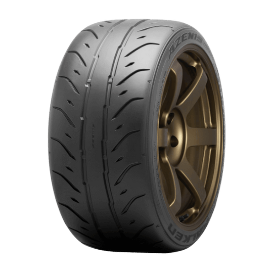 28675855 245/35ZR19 XL Falken Azenis RT660 93W Falken Tires Canada