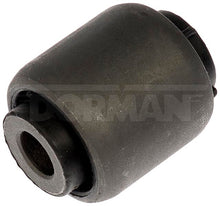 Charger l'image dans la galerie, 533-631 Suspension Control Arm Bushing Dorman - OE Solutions Canada