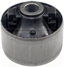 Charger l'image dans la galerie, 533-845 Suspension Trailing Arm Bushing Dorman - OE Solutions Canada
