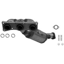 Load image into Gallery viewer, 14616 Catalytic Converter with Integrated Exhaust Manifold Walker Exhaust Canada
