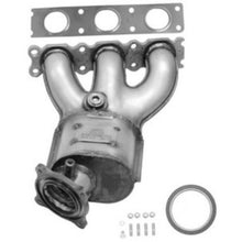 Load image into Gallery viewer, 14713 Catalytic Converter with Integrated Exhaust Manifold Walker Exhaust Canada