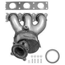Load image into Gallery viewer, 14714 Catalytic Converter with Integrated Exhaust Manifold Walker Exhaust Canada