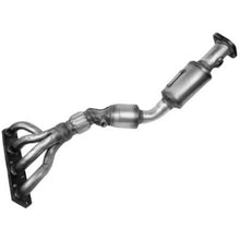 Load image into Gallery viewer, 14716 Catalytic Converter with Integrated Exhaust Manifold Walker Exhaust Canada