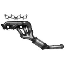 Load image into Gallery viewer, 14784 Catalytic Converter with Integrated Exhaust Manifold Walker Exhaust Canada