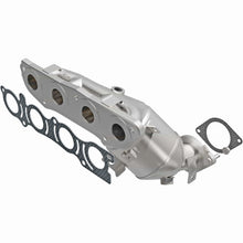 Load image into Gallery viewer, 14869 Catalytic Converter with Integrated Exhaust Manifold Walker Exhaust Canada