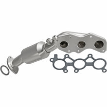 Charger l'image dans la galerie, 14892 Catalytic Converter with Integrated Exhaust Manifold Walker Exhaust Canada