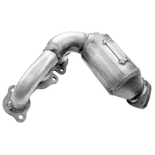 Load image into Gallery viewer, 16396 Catalytic Converter with Integrated Exhaust Manifold Walker Exhaust Canada