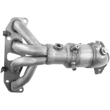 Load image into Gallery viewer, 16403 Catalytic Converter with Integrated Exhaust Manifold Walker Exhaust Canada