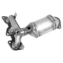 Load image into Gallery viewer, 16465 Catalytic Converter with Integrated Exhaust Manifold Walker Exhaust Canada