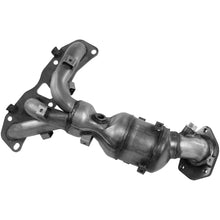 Load image into Gallery viewer, 16593 Catalytic Converter with Integrated Exhaust Manifold Walker Exhaust Canada